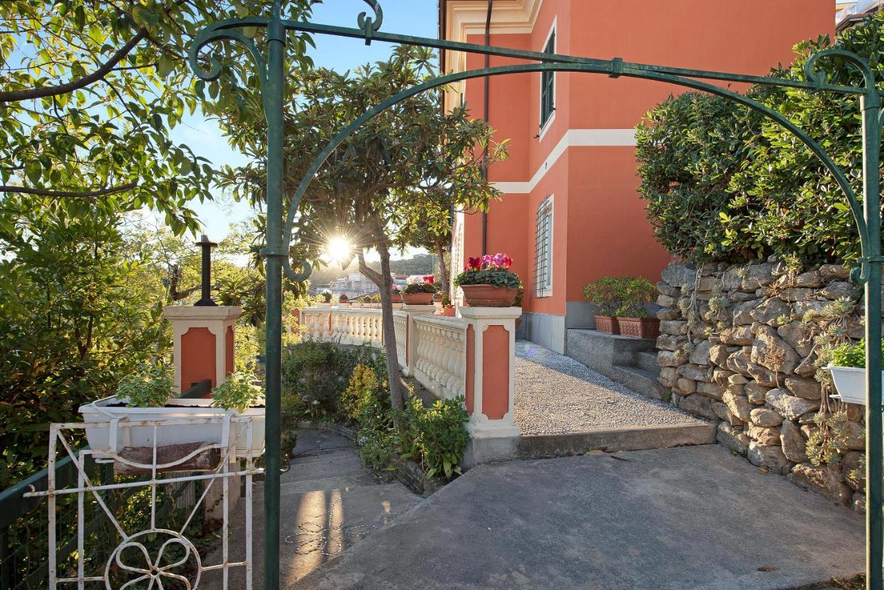 Trilocale In Villa Vista Mare Apt 3 Varazze Exterior foto